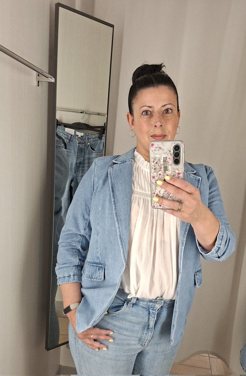 Die Luschi tweet media