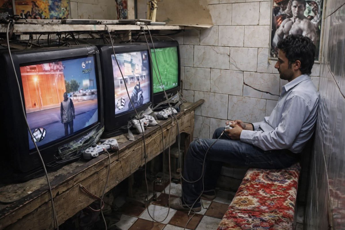 صدام عسكر كامل tweet media