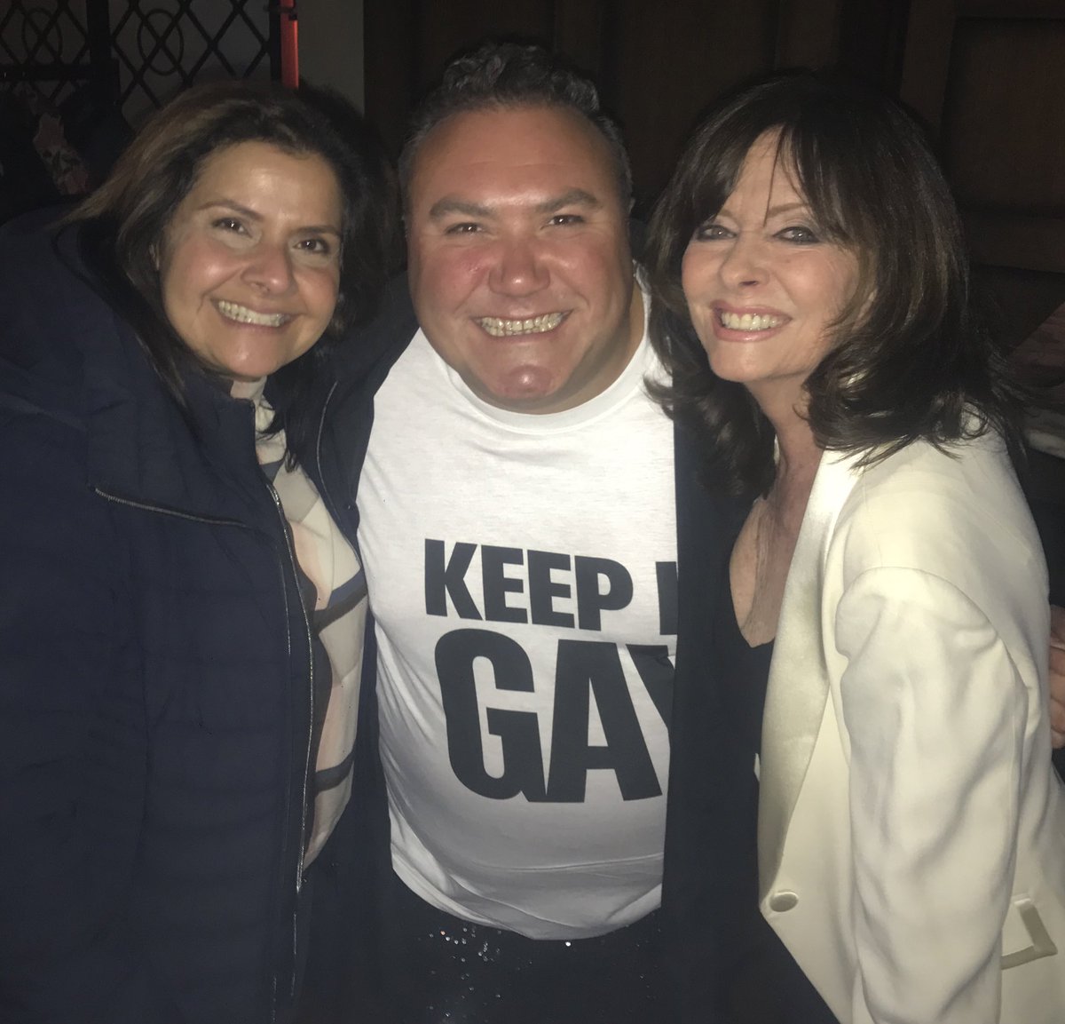 vickimichelle's tweet photo. Brilliant night at “The Producers” Gala night. Lovely seeing @Nina_Wadia there. Wonderful performances Great cast #RichardKind #MarcAntolin #TrevorAshley #RajGhatak #HarryMorrison #JoannaWoodwood #TheProducers #TheGarrick @NimaxTheatres #SophieMahon @guestlistldn #ThursdayThought https://t.co/o9344FIaBM