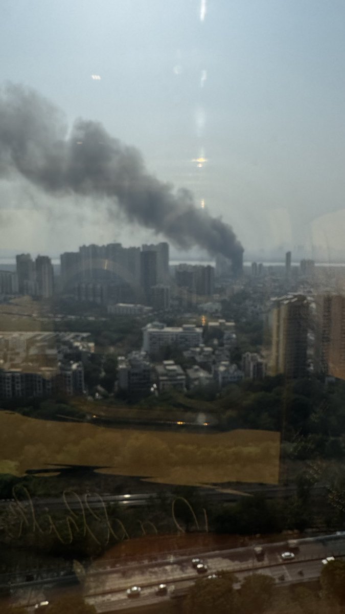 Massive fire in #ghansoli #ghansolifire #navimumbaighansoli