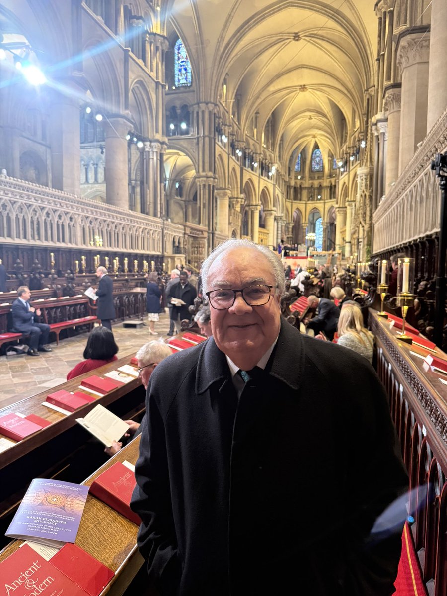 Fue un alto honor participar como Decano en la Instalación de la 106 Arzobispa  de Canterbury Sarah Mullally en la Catedral de Canterbury con la presencia de 2000 invitados y la presencia de Sus Altezas Reales el Príncipe y la Princesa de Gales , del Primer Ministro , el