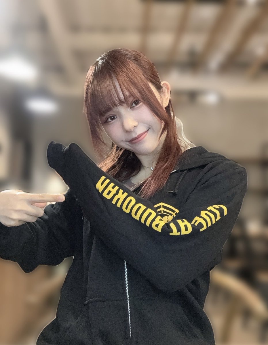 LOVEBITES tweet media