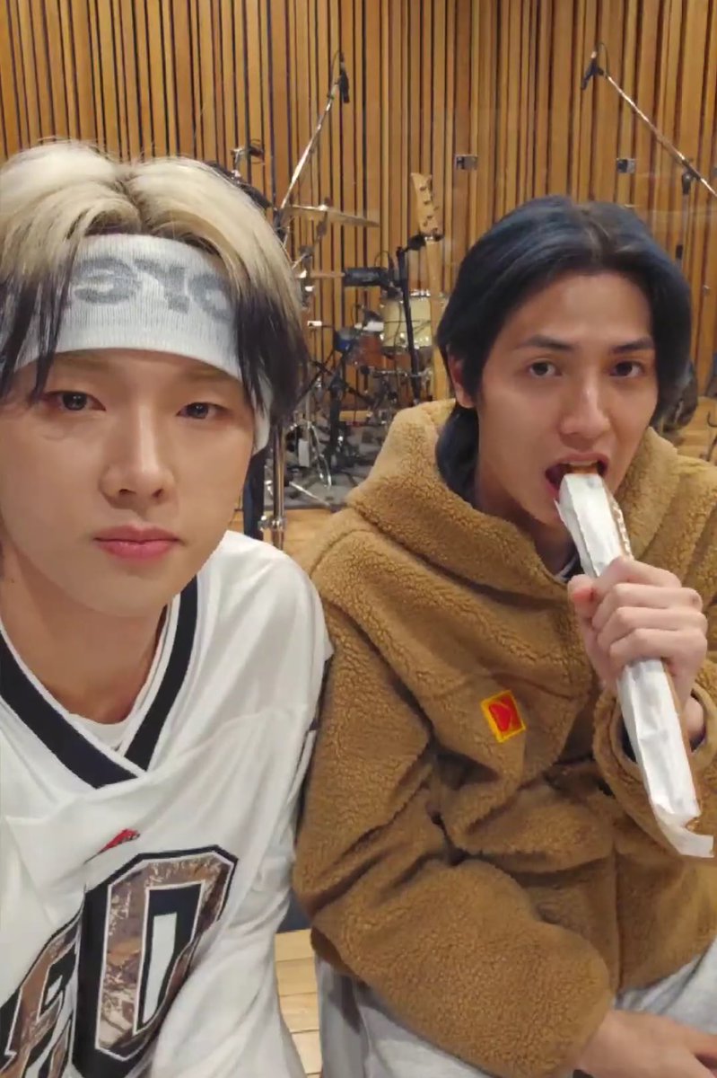 멍멍 🐾 tweet media