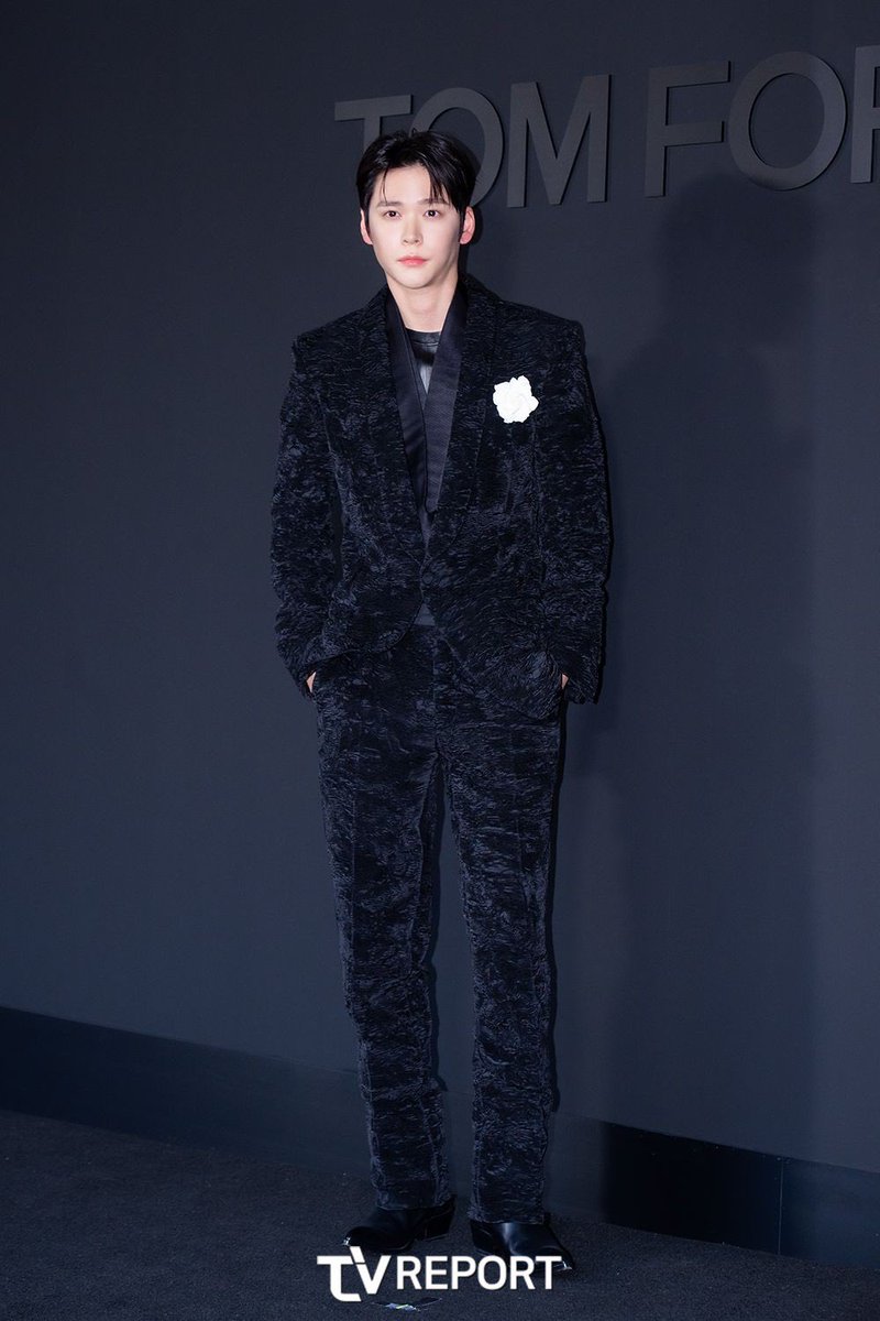 톰포드 은석
EUNSEOK TOM FORD
#EUNSEOKxTOMFORD #은석
#송은석 #ウンソク #RIIZE #라이즈