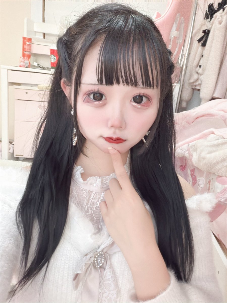 pien_n's tweet photo. たまには髪の毛下ろしてみる♡♡

 #雰囲気  #雰囲気１ｍｍでもいいと思ったらいいね  #いいねでＤＭ  #フォロバ  #池袋  #新宿  #拡散希望  #拡散希望ＲＴお願い致します https://t.co/np1gZiJJQE