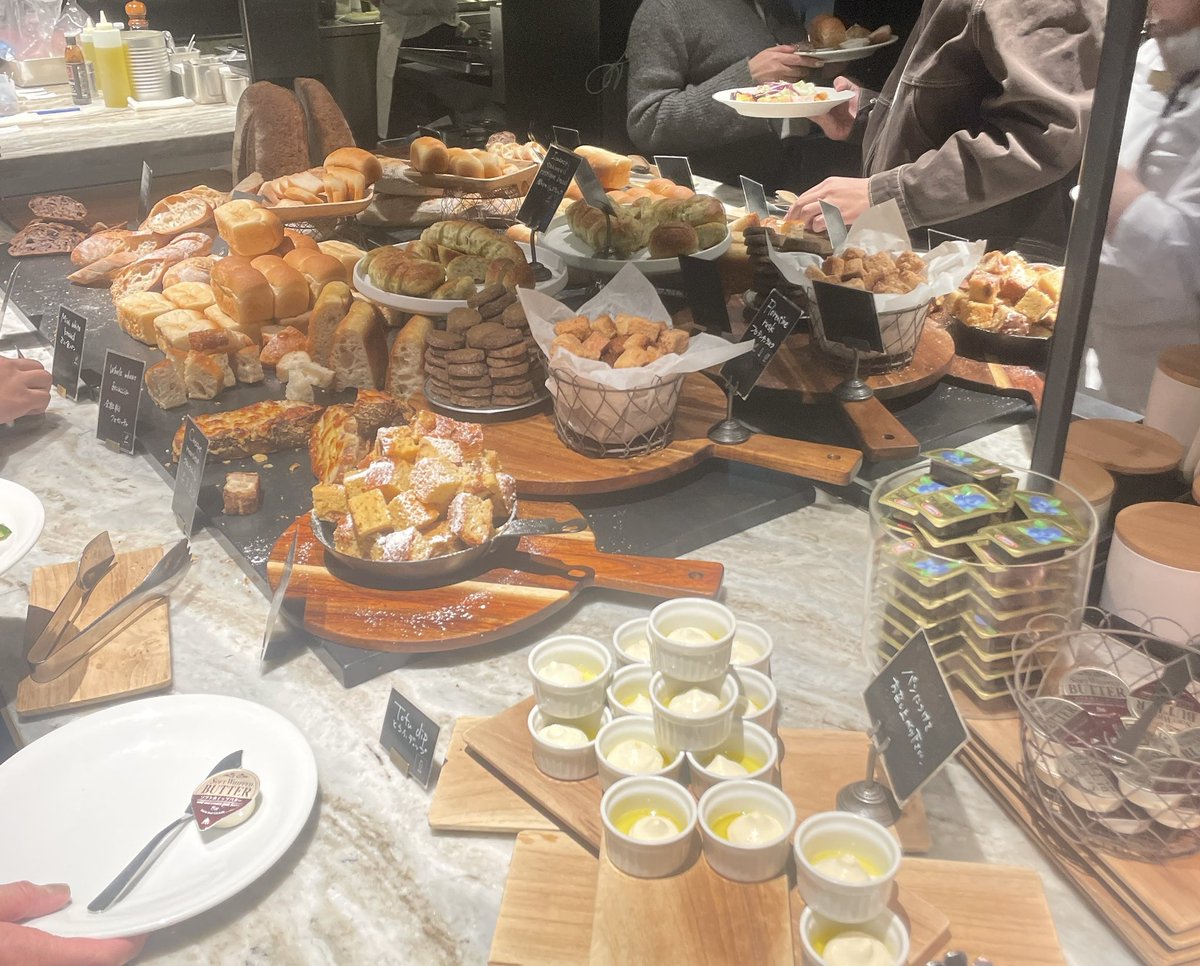 j6WjuQGLKiaaxc9's tweet photo. 2回目のcicon🍽⌇
全部めちゃくちゃ美味しい！！
また行きたいな✨

 #NOHGAHOTEL
 #CICON https://t.co/TYfmNZ2j3e