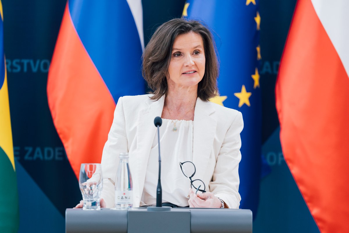 MZEZ_RS's tweet photo. At the opening of the 9th Latin America and Caribbean Days 🌎 at @MZEZ_RS, State Secretary @melita_gabric highlighted shared commitment to multilateralism and sustainable development.

"Through dialogue we are working together not only to strengthen political cooperation, but also expand trade and investment, advance our shared priorities such as the digital transformation, green transition and sustainable development."