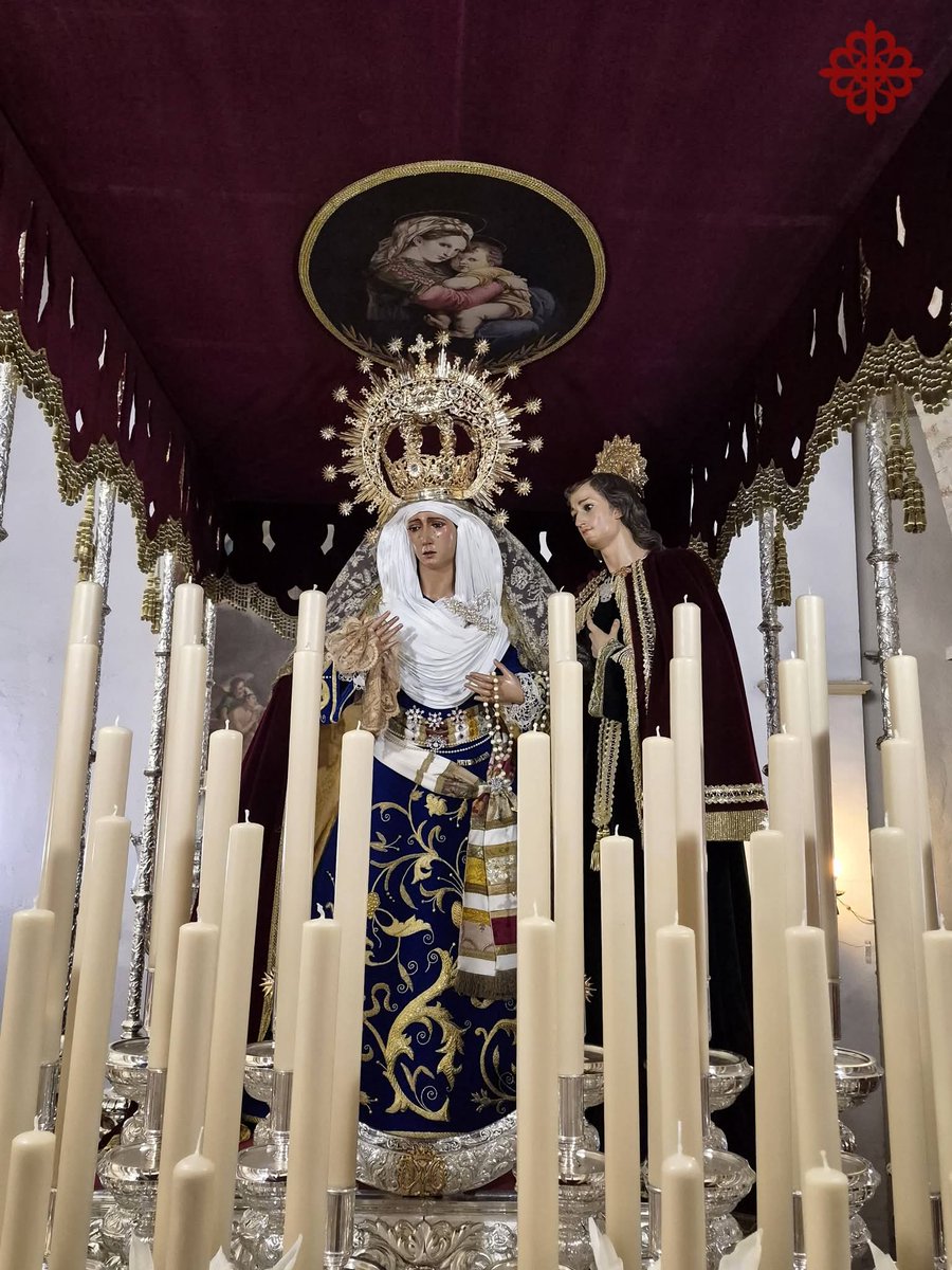 AlCompJiennense's tweet photo. 🔴#VESTIMENTAS | María Santísima del Mayor Dolor, ya en su paso de palio, ataviada por su vestidor Antonio Villar.
@JaenClemencia https://t.co/xZHQ9rdqy4