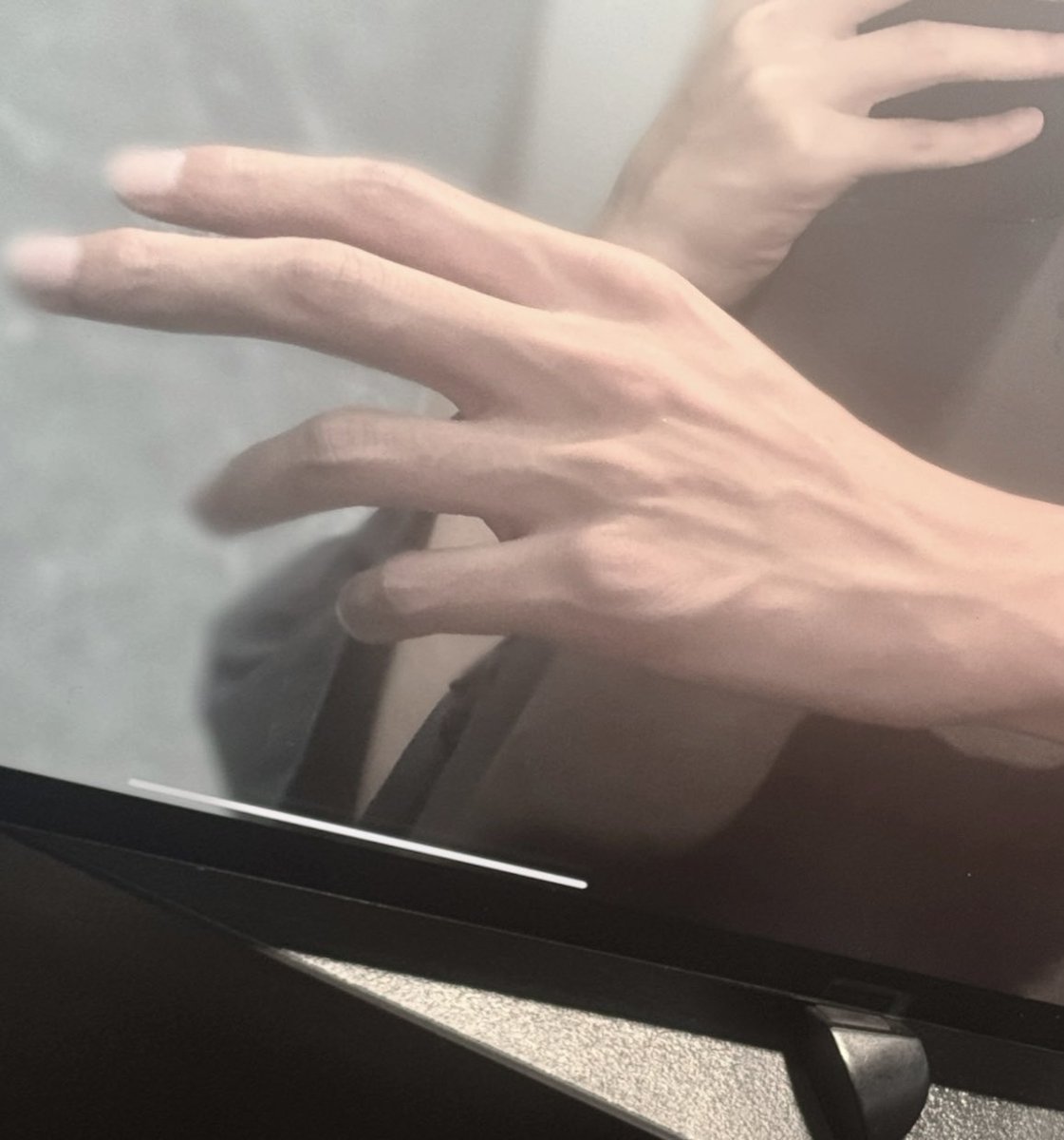 阴雨天 tweet media