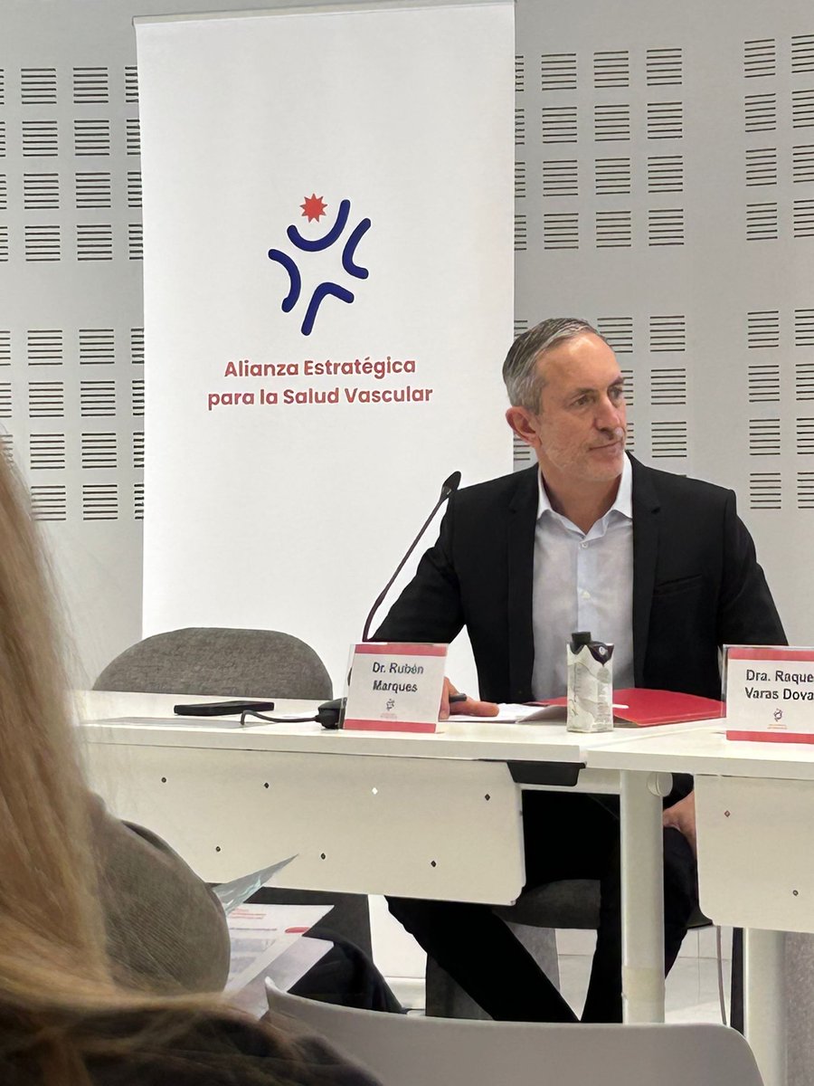 iSanidad tweet media