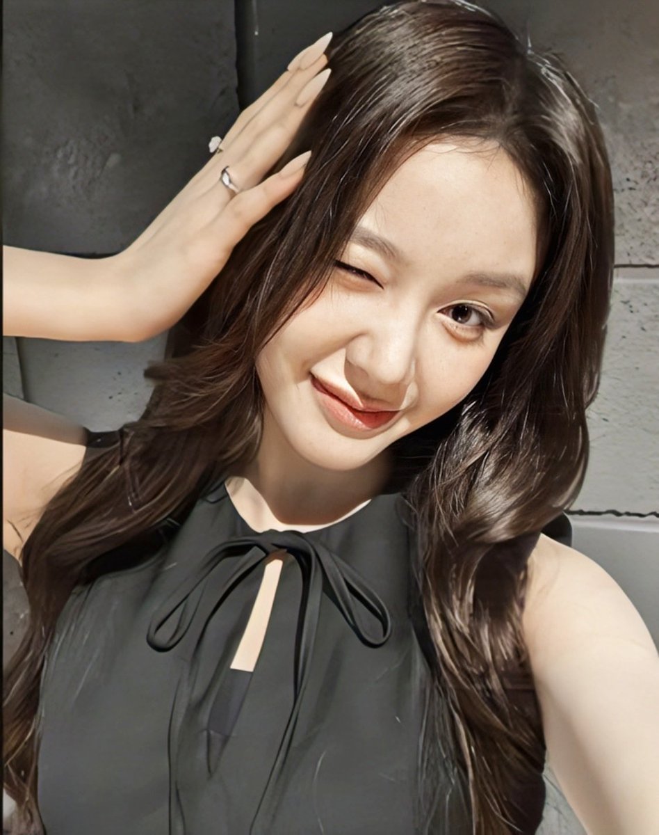 BABYMONSTER PHARITA_파리타 tweet media