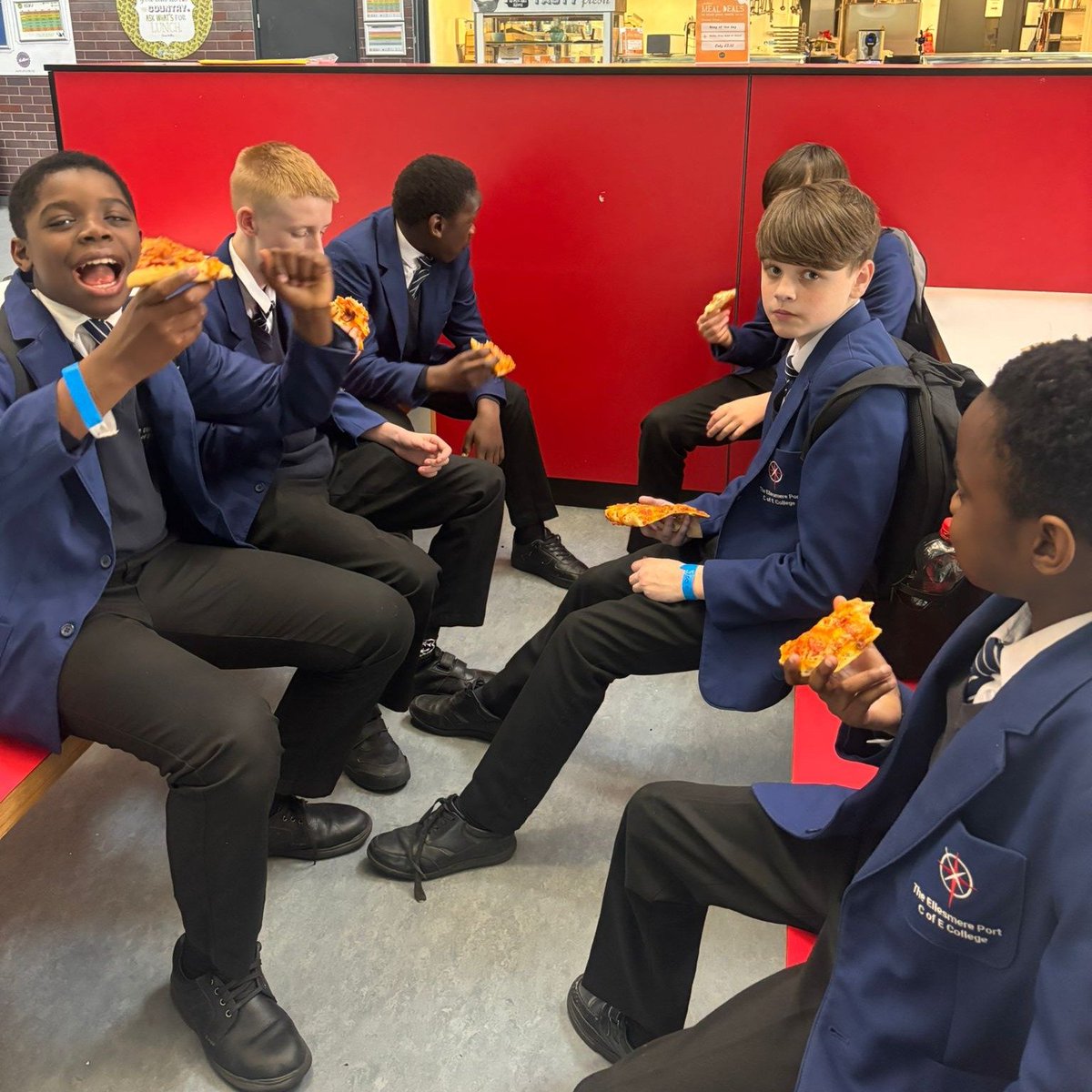 The Ellesmere Port CE College tweet media