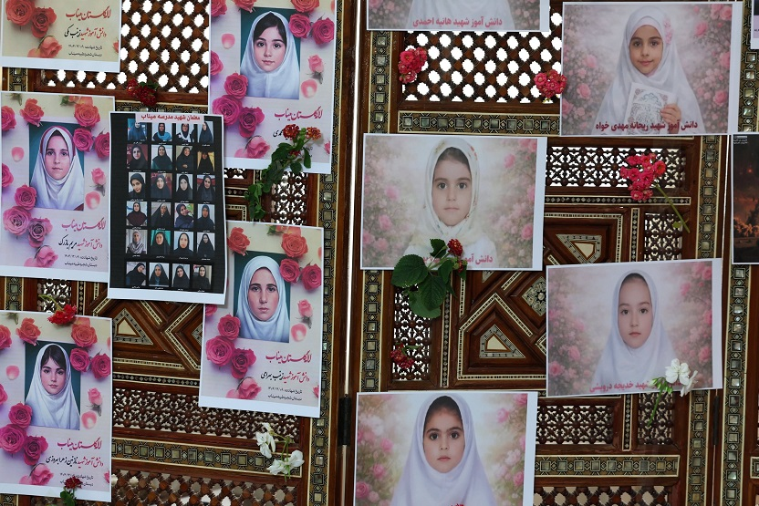 Tired Earth France tweet media