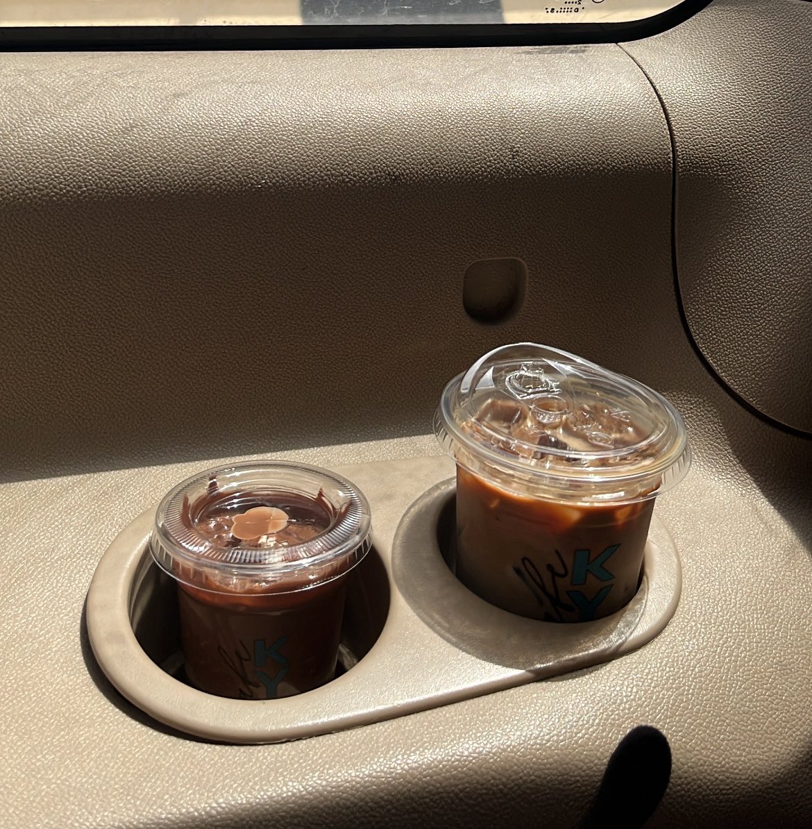 جـوجـو tweet media