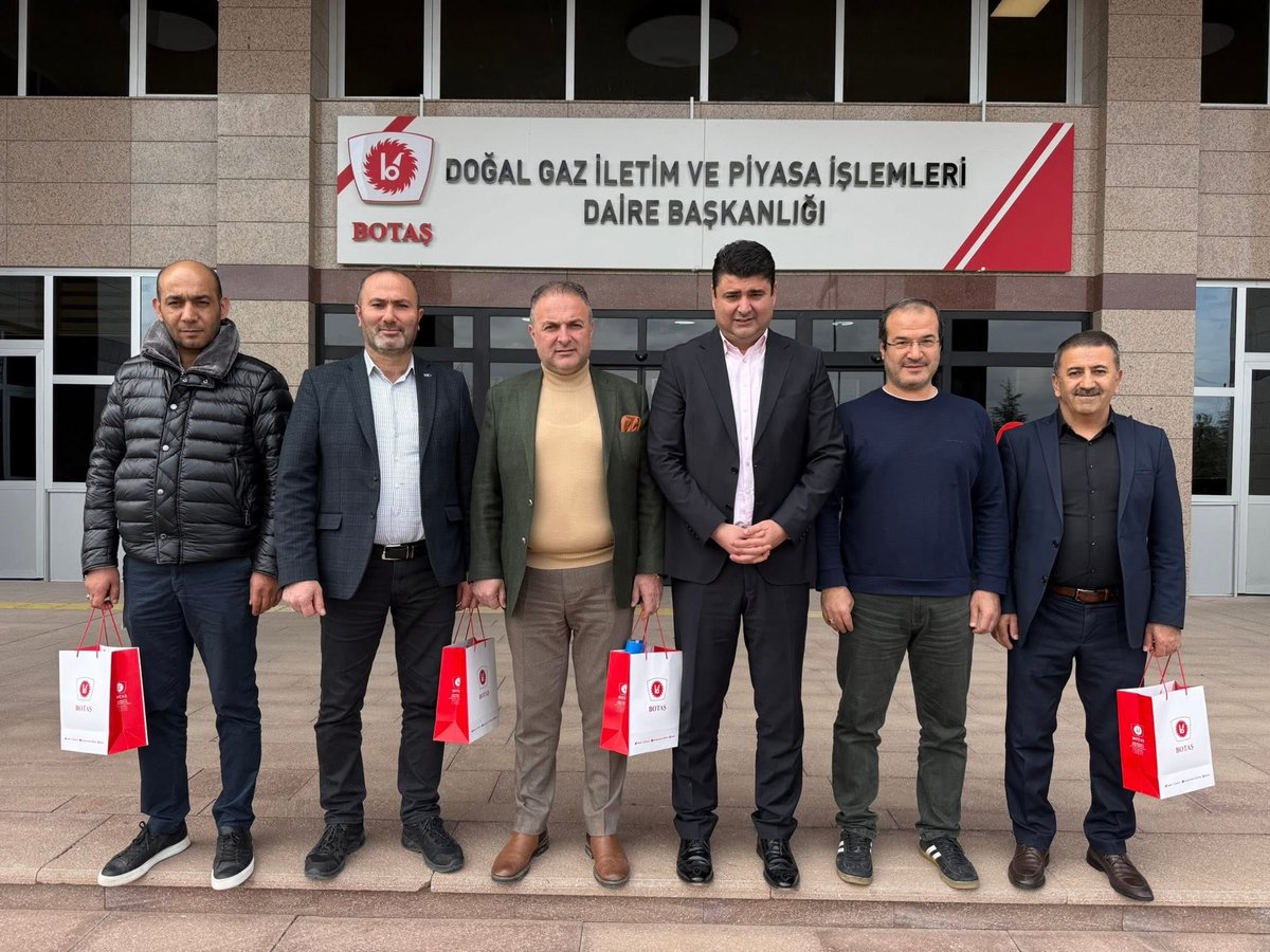 BOTAŞ MÜDÜRÜMÜZÜ MAKAMINDA ZİYARET ETTİK…

B  O  T  A  Ş  GENEL MÜDÜRLÜĞÜ BOTAŞ DOĞALGAZ İŞLETMELERİ BÖLGE MÜDÜRLÜĞÜ

Personel Müdürümüzü Makamında ziyaret ettik.

HAK-İŞ / HİZMET-İŞ Sendikası Genel Başkanımız Sayın MAHMUT ARSLAN Başkanımızın selamlarını ilettik.