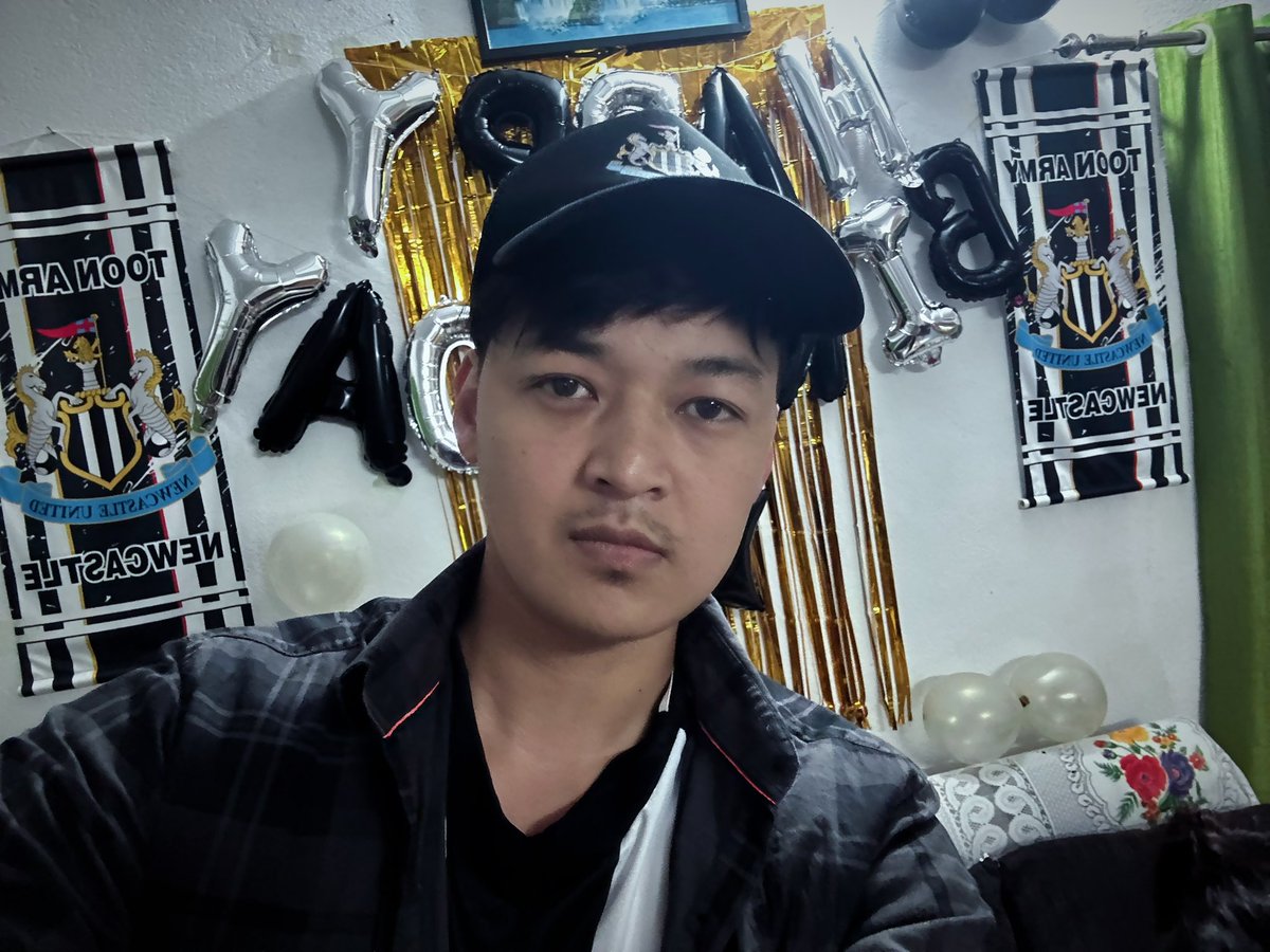 TsheWang tweet media