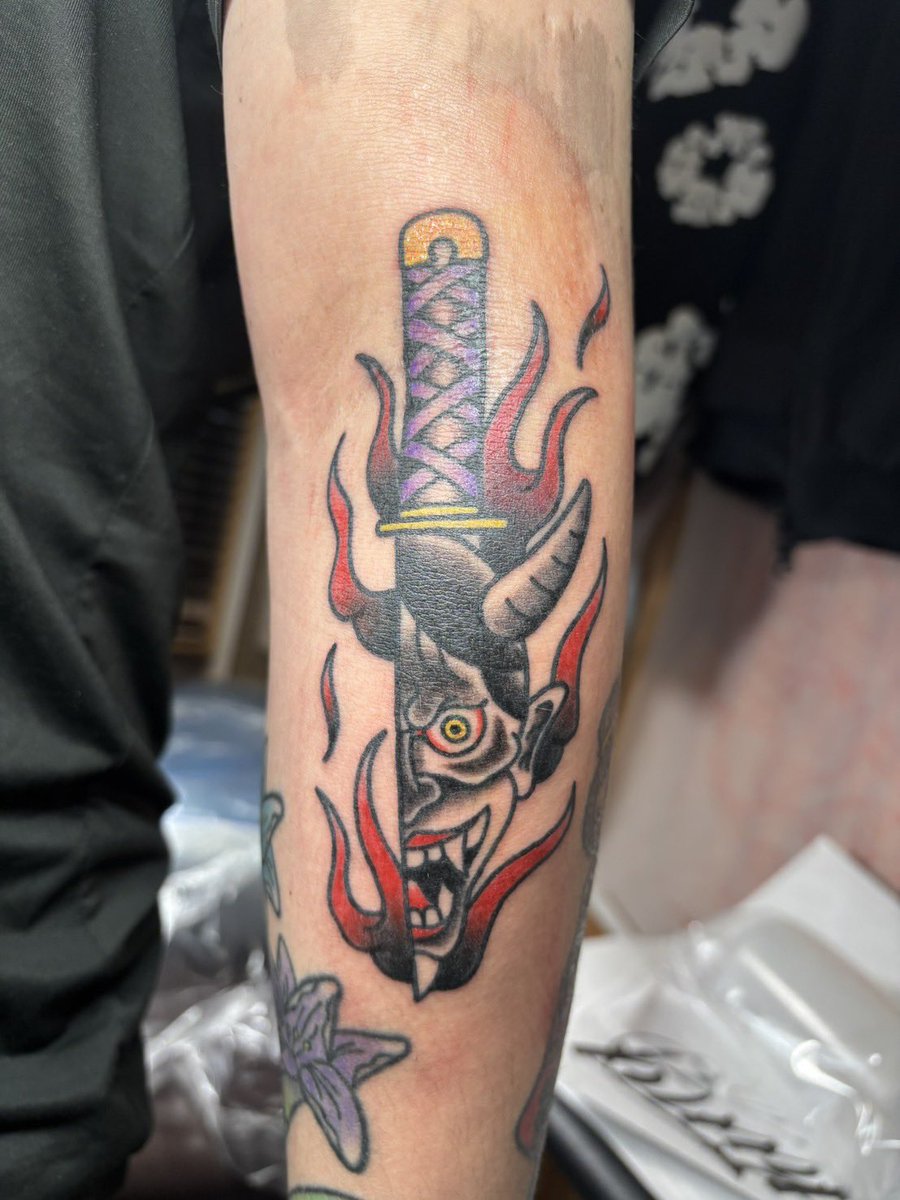 葛西　彫しの tweet media