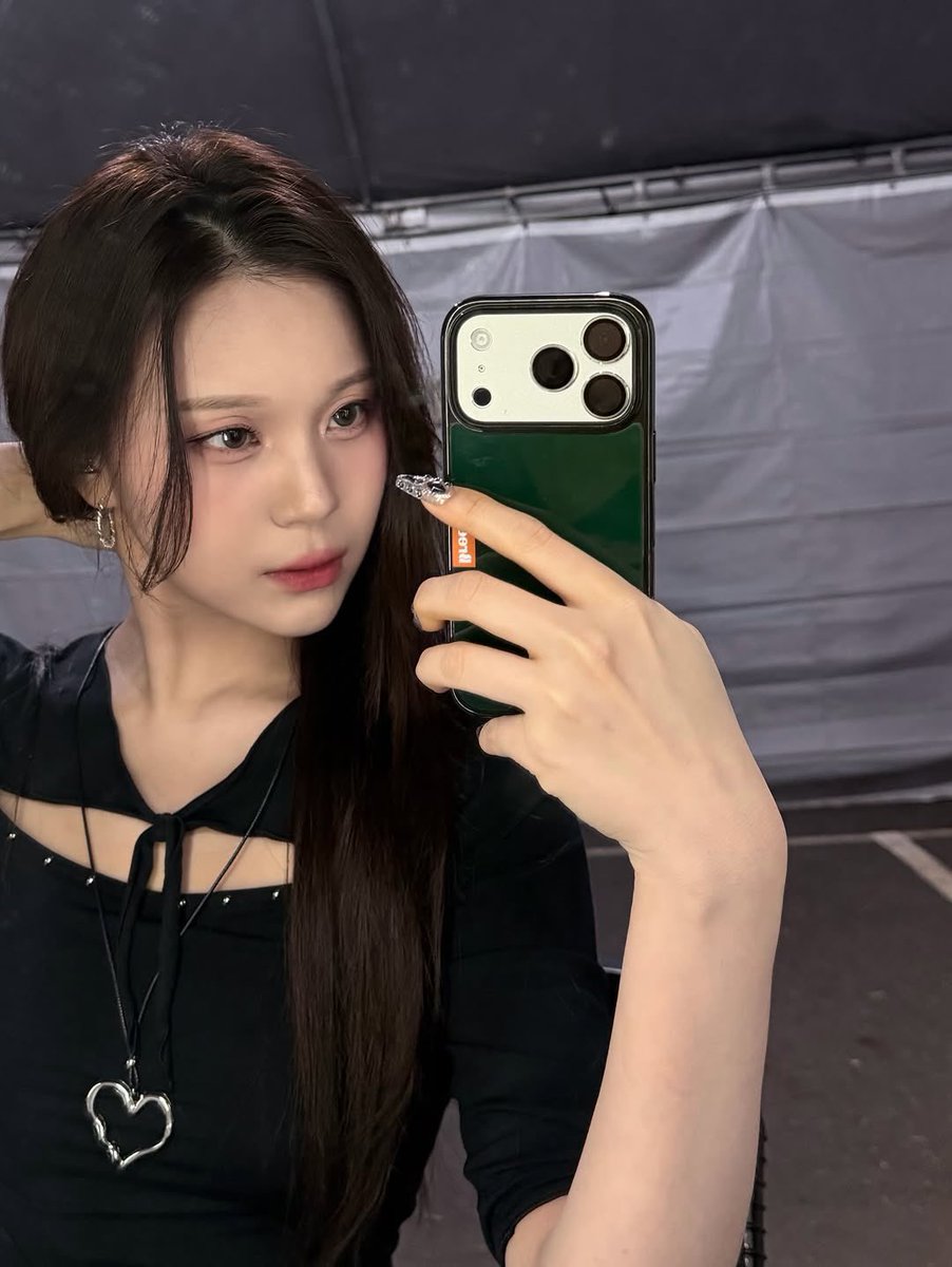 다은ෆ tweet media