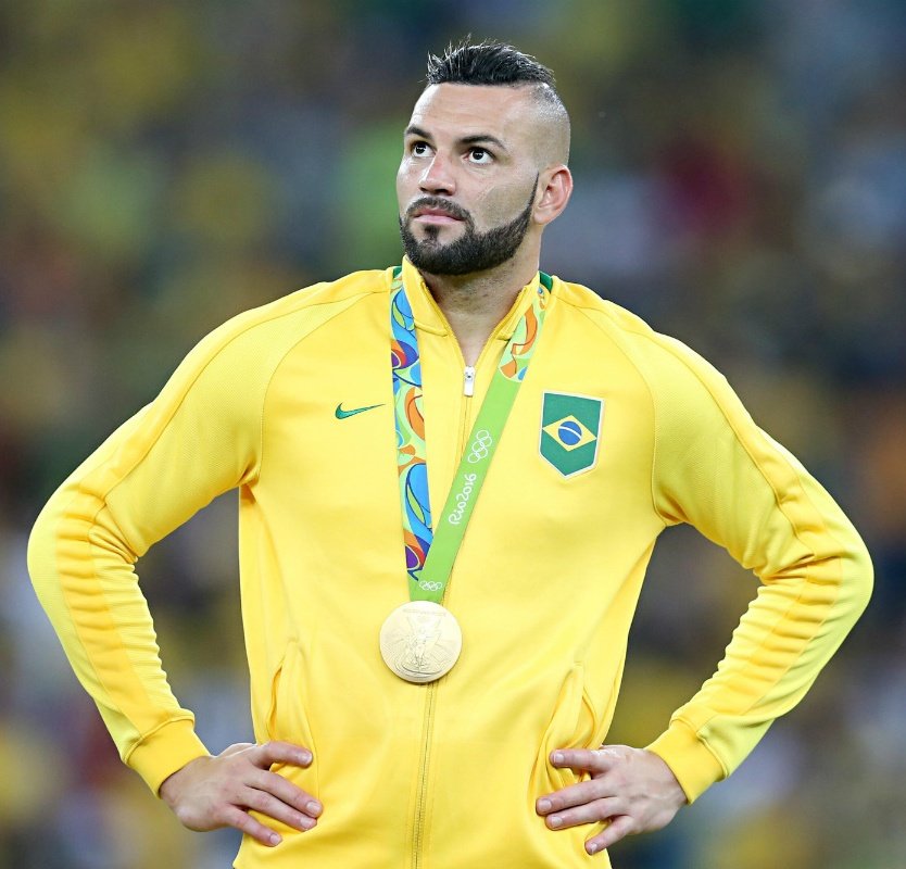 Noite de Copa tweet media