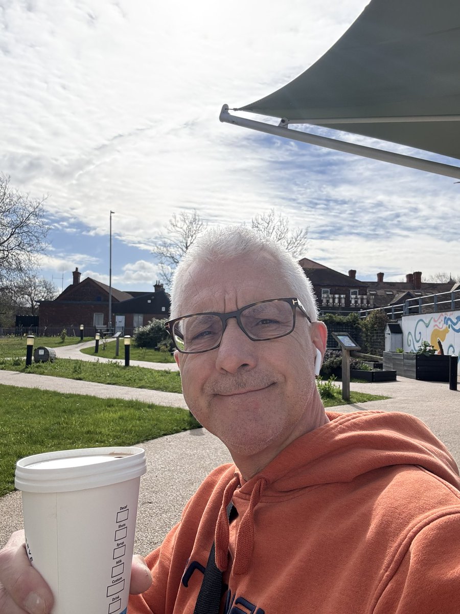 Anthony Thompson tweet media