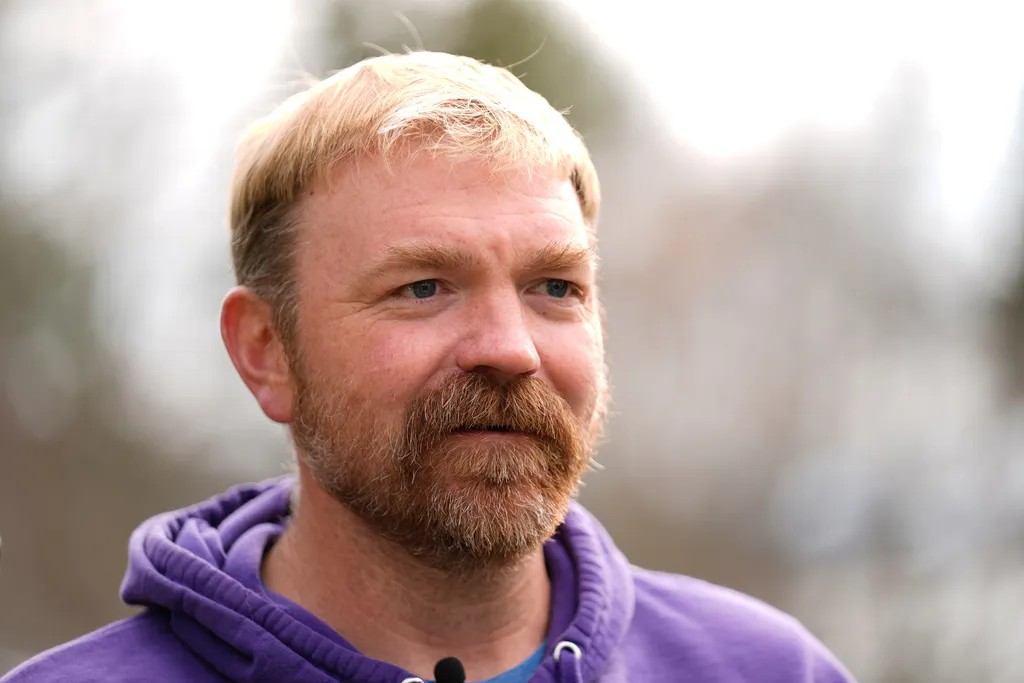 Political Polls tweet media