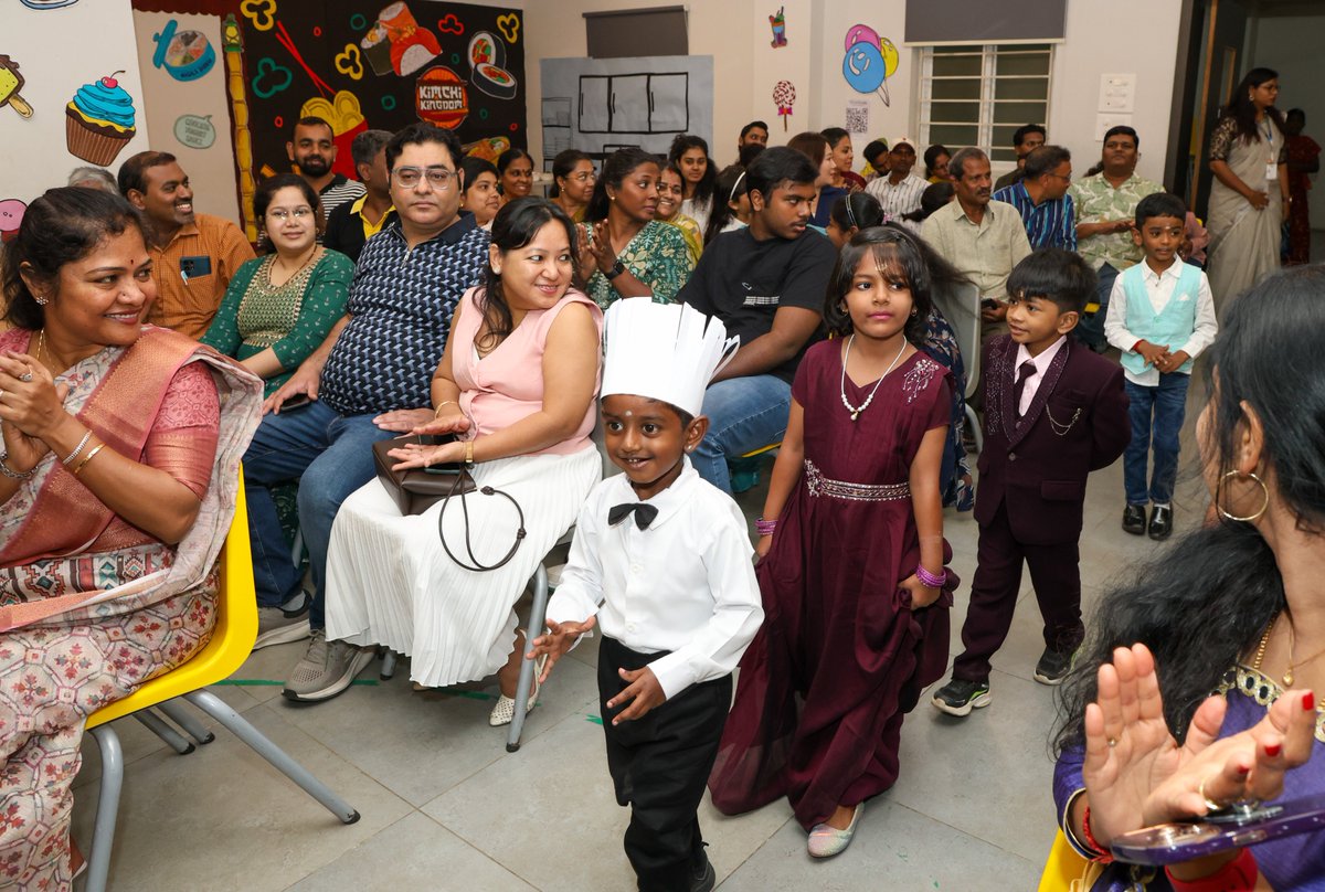 CPS-world tweet media