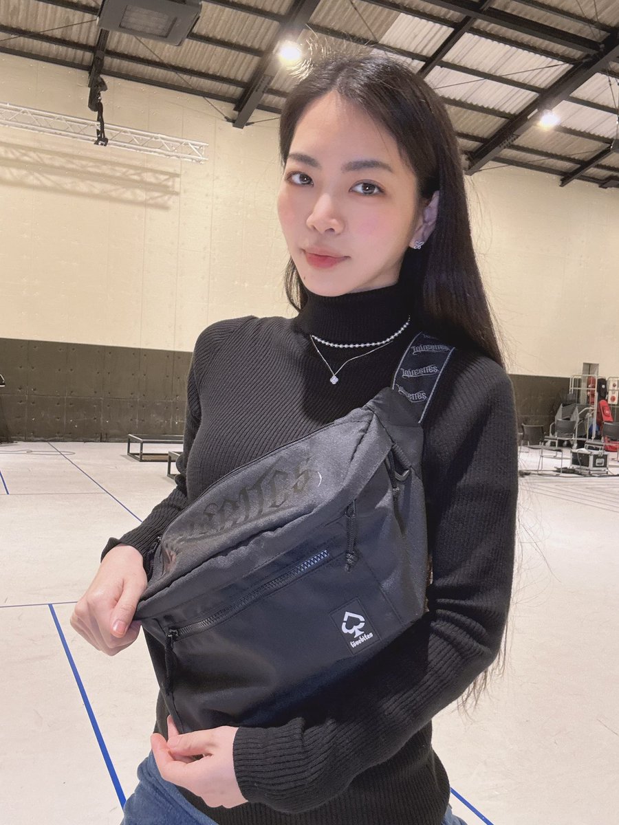 LOVEBITES tweet media