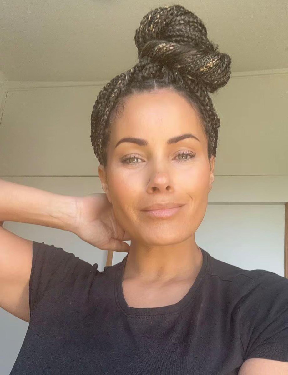 Laurence Fox tweet media