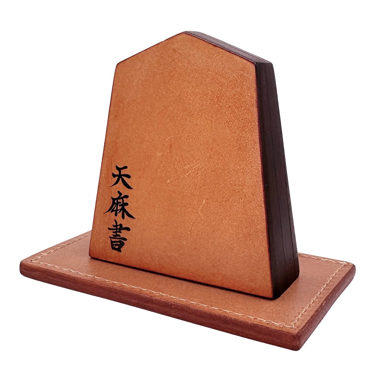 kanedaito_jp's tweet image. などなど、商売繁盛や招福の縁起物として、新築や開店祝いの贈り物として重宝されてきました。
今年は「午年」ですので、午年の方へのプレゼントとしてもおすすめです。

#kanedaito #服部 #hattori #天童市 #将棋