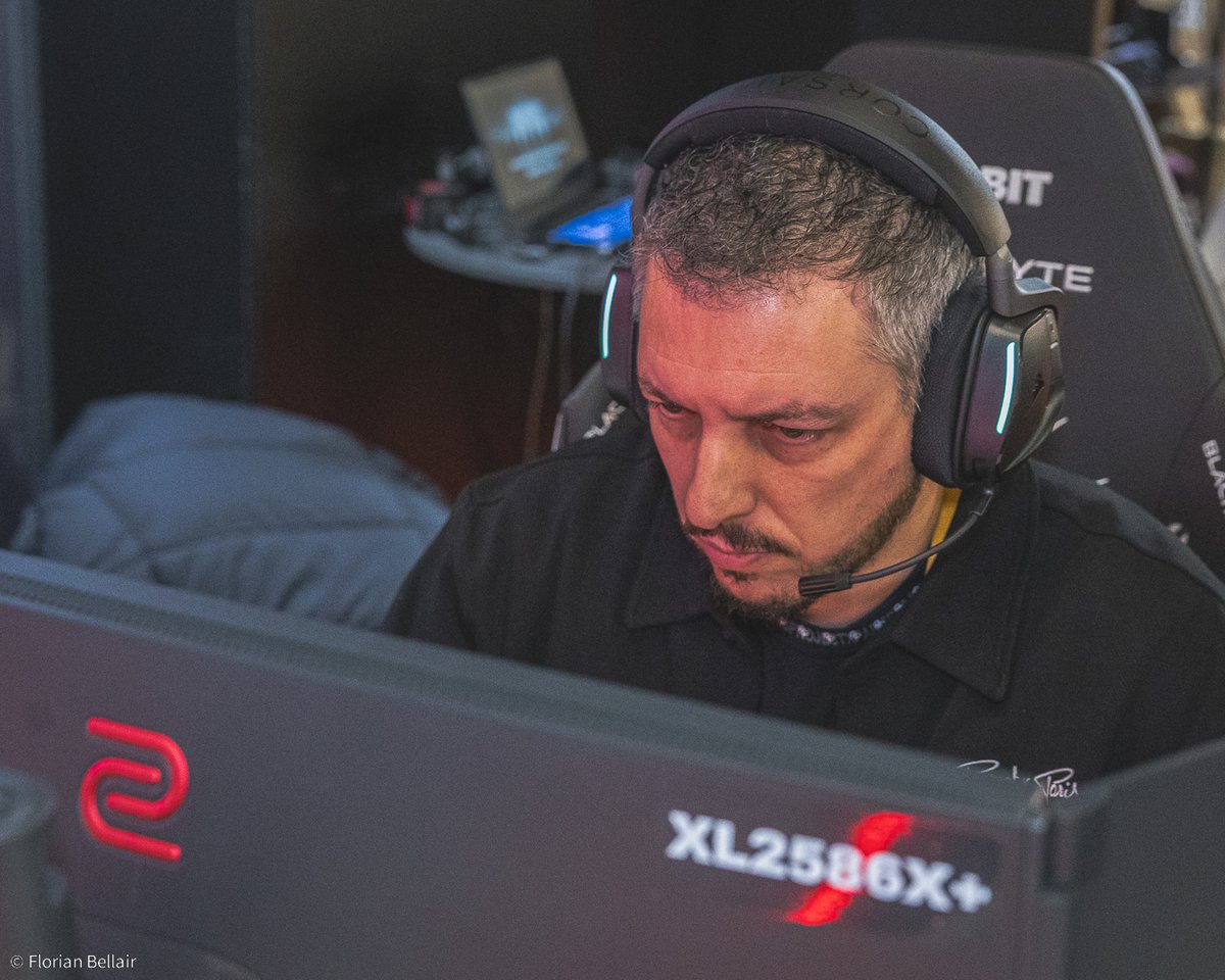 ozstrik3r tweet media