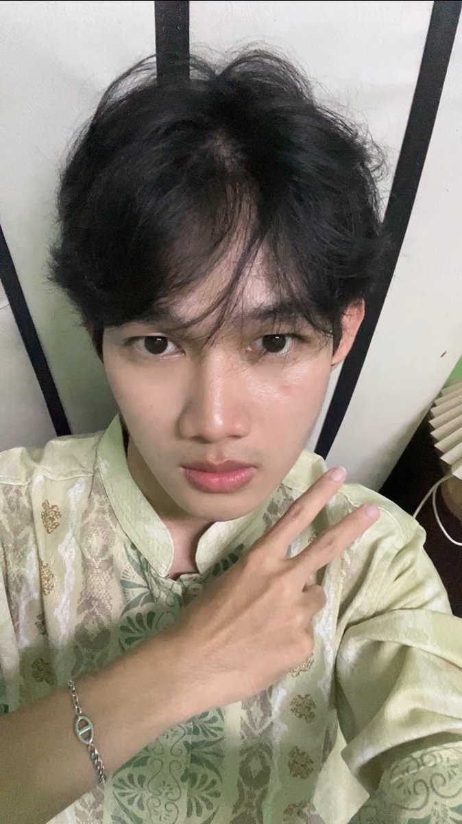 ✮αη✩ tweet media