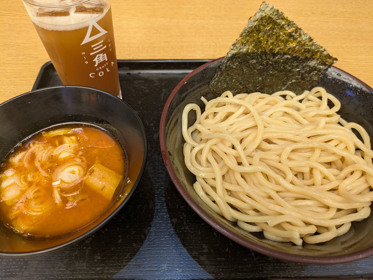 アキオ tweet media