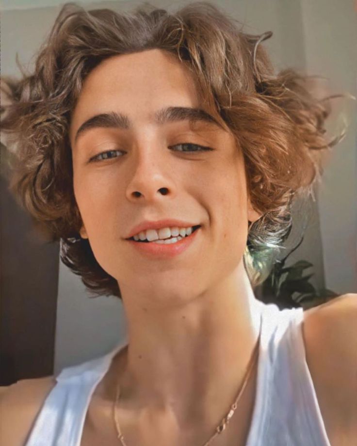 Stats Globe tweet media