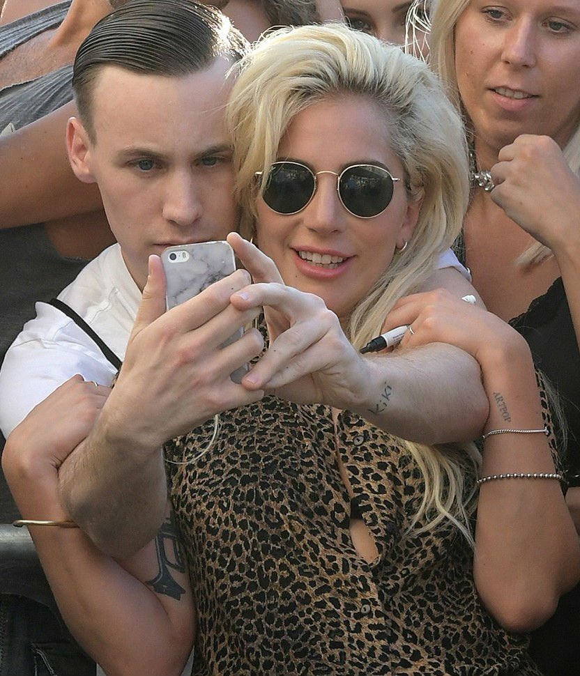 ARTPOPmatica 🩰 tweet media