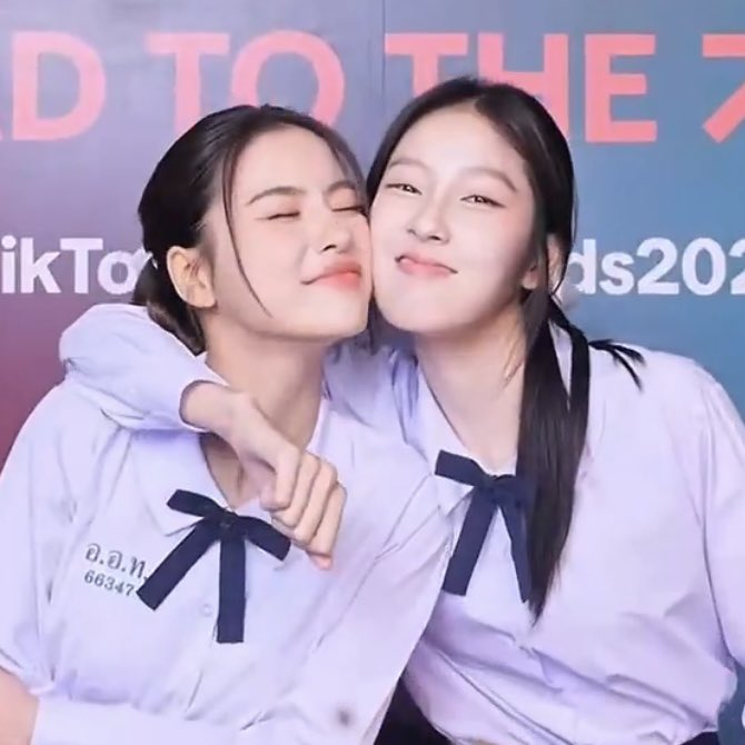 nanfah ྀི tweet media