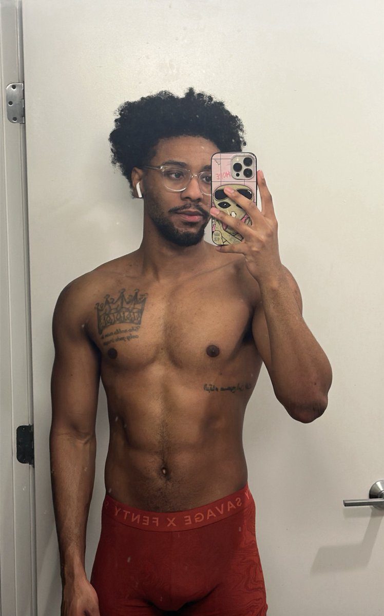 𝑀𝒶𝓇𝓈 tweet media