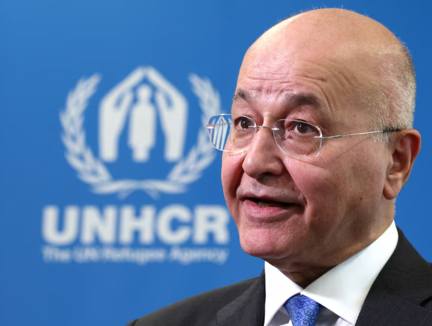 Refugees_EU's tweet photo. UNHCR’s High Commissioner @BarhamSalih warns: funding is falling far short as needs surge in the Middle East.

Millions have been displaced, yet less than 10% of required funds have been received.

https://t.co/670gcHPTKD https://t.co/0YESVh7pxR