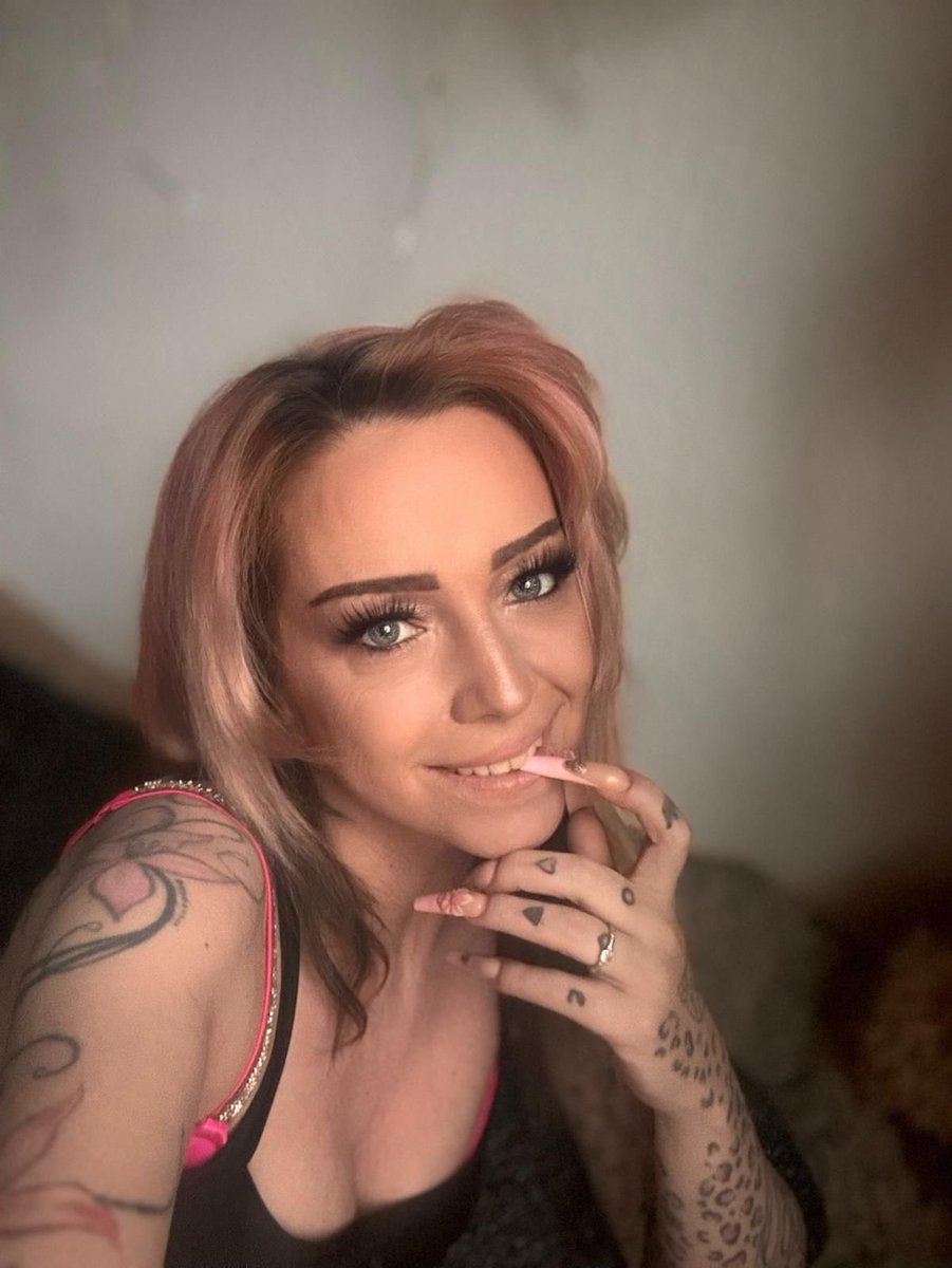 BonnyExklusiv's tweet image. Frisch ans Werk würde ich sagen. 
Habt einen schönen Tag ihr süßen.

Kussi @bonnyexclusiv

#haveaniceday #sugerbaby #sweetgirl #germangirl #inkedbabes