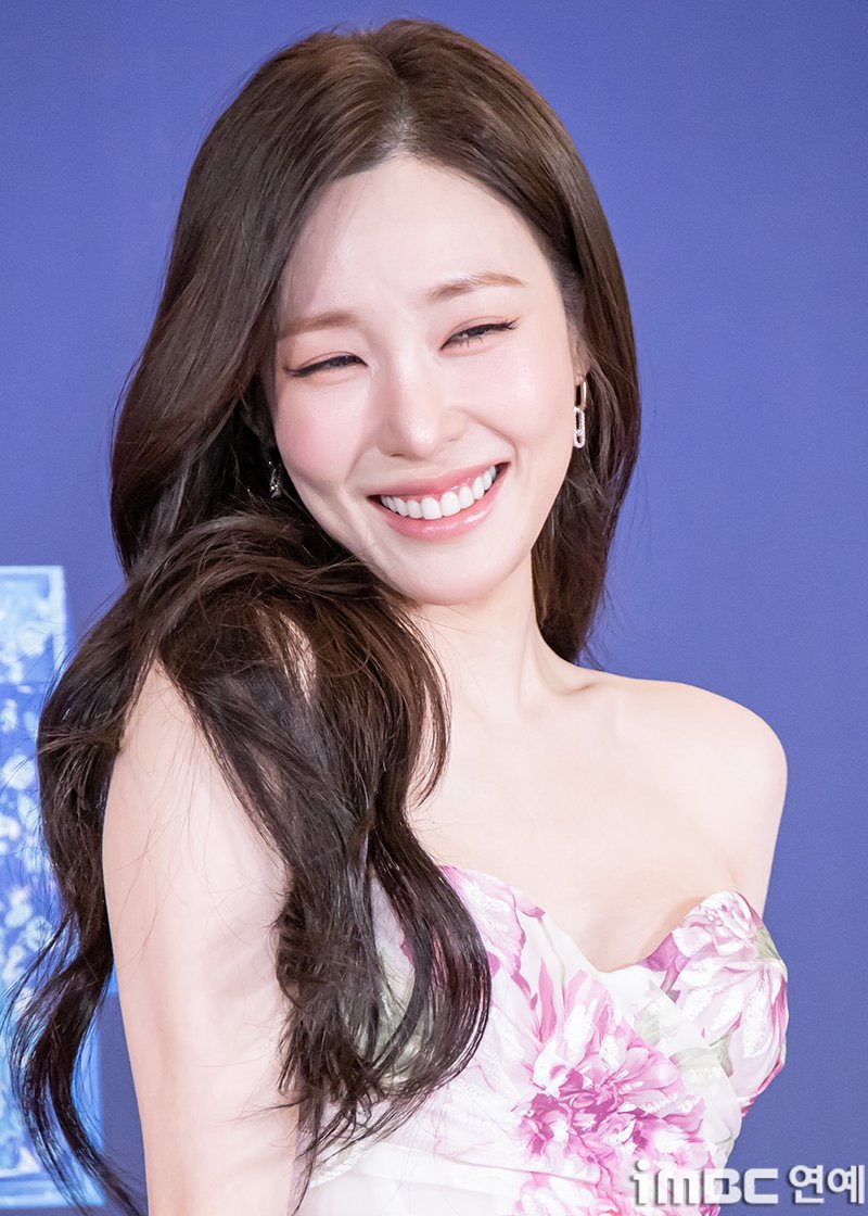 sofia_tf tweet media