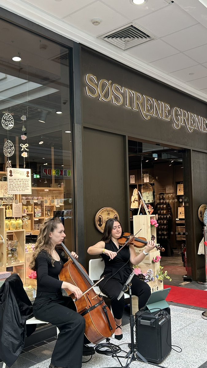 Manchester Arndale tweet media