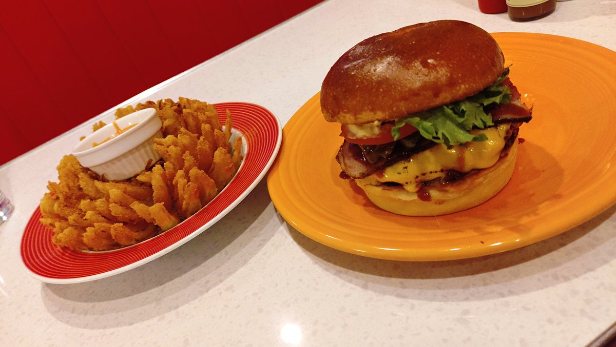 なつめやし tweet media