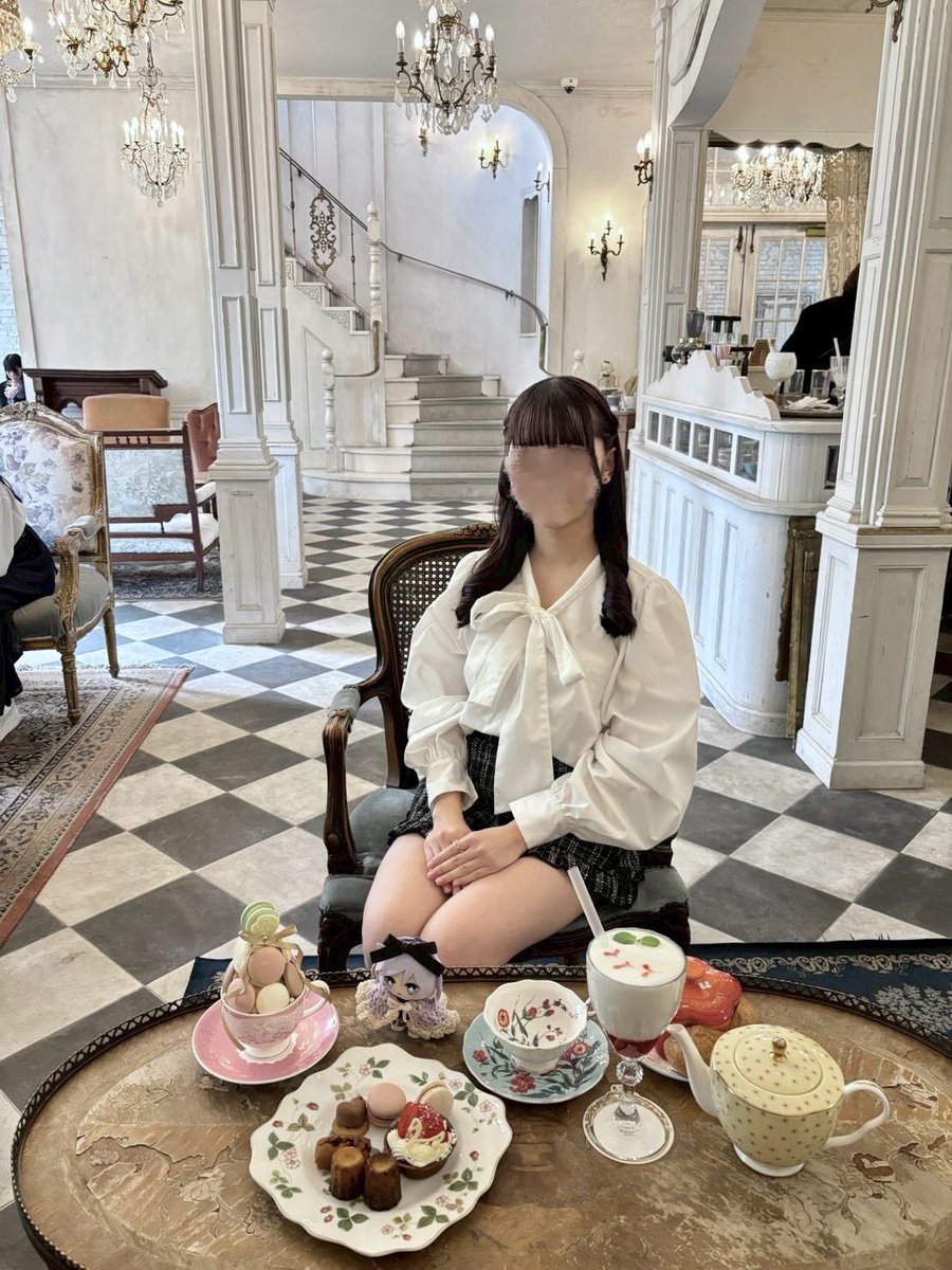 𝓡𝒆 tweet media