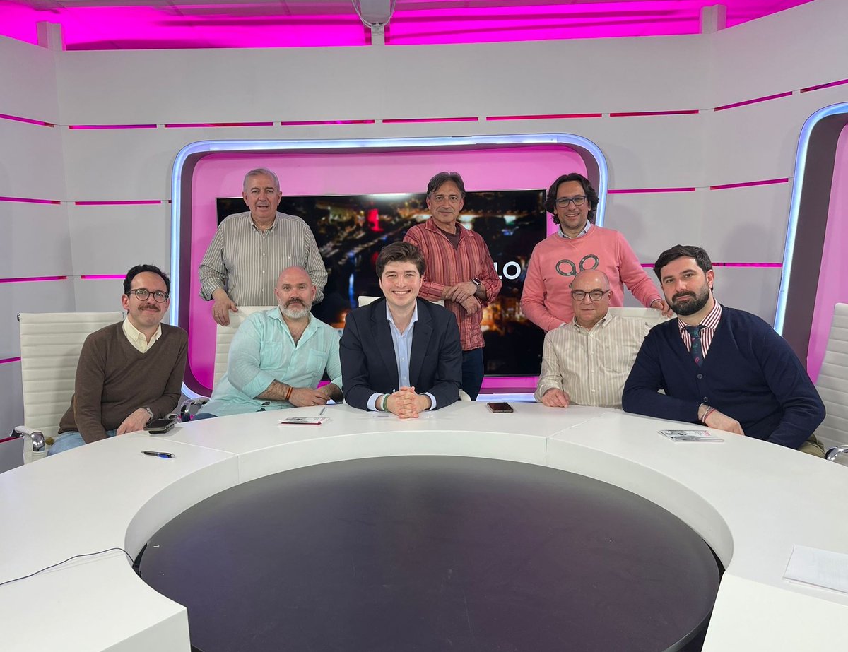 ❤️‍🔥 HOY a las 21.30h, PROGRAMA ESPECIAL de la #SSantaSevilla26 con los CUÑAOS y los ARTISTAS.

💥 ANÁLISIS, DEBATE y las RETRANSMISIONES:

🥳 <a href="/BonoBorrero/">Curro Bono</a> (el cumpleañero)
✅ <a href="/JesusRomanov/">Jesús Romanov López-Alfonso</a>
✅ #Luque
✅ #Nolasco
✅ #Francis
✅ @EstebanRomeraTV
✅ #Cutiño
✅ #JMGil
✅ @AlbertoAlvCam