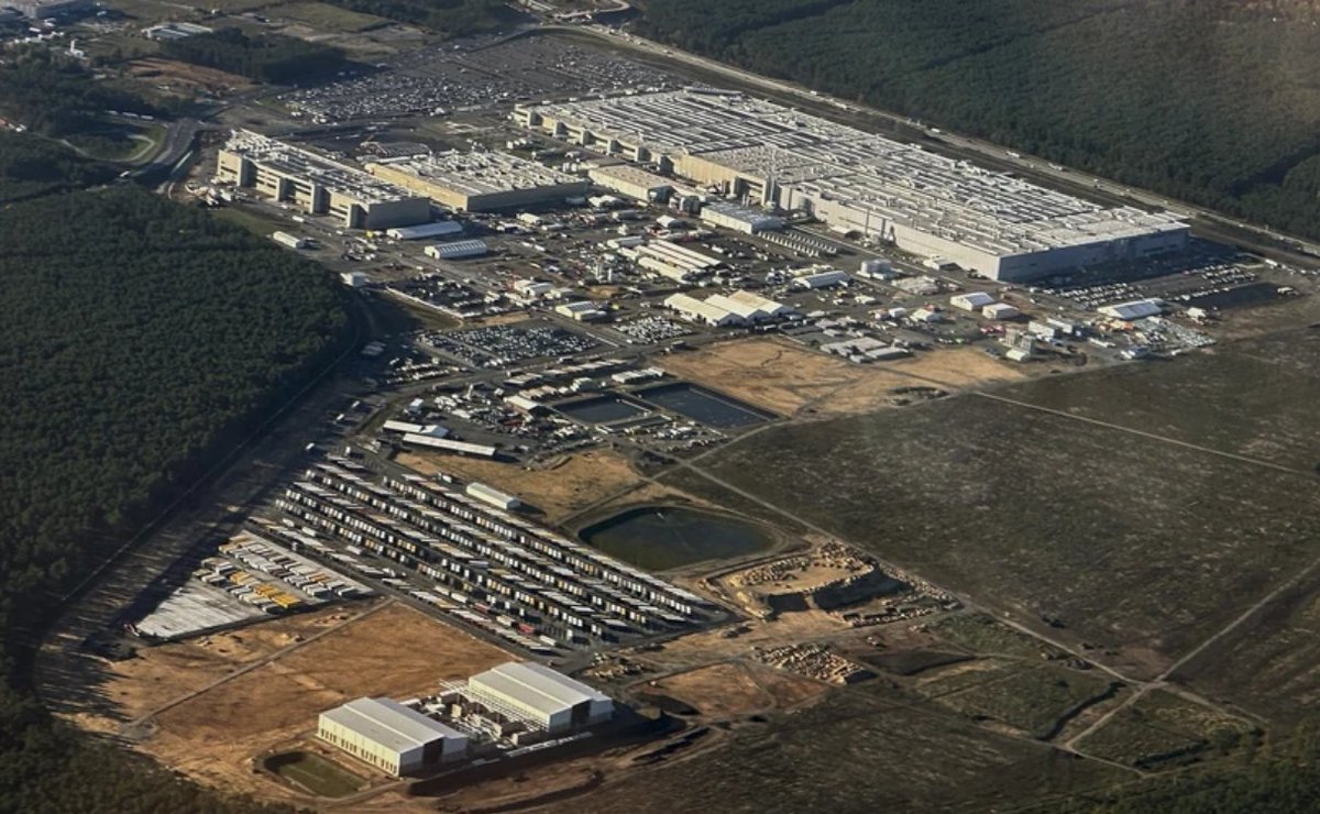 ueli hofer 🇨🇭 Helft der Ukraine&Georgien tweet media