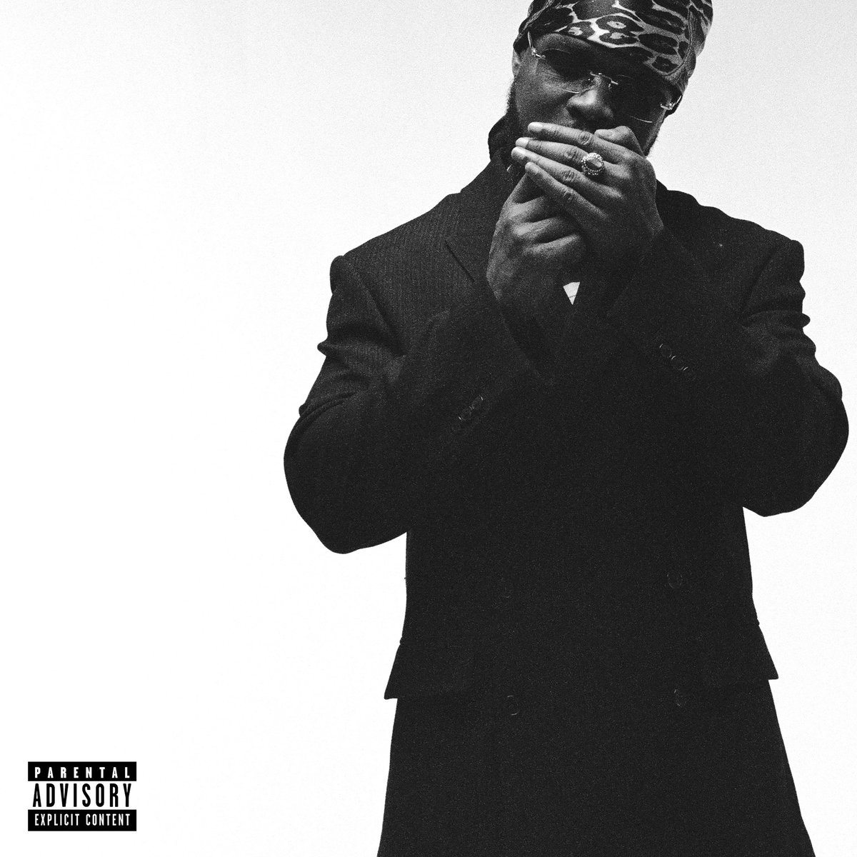 D O $ $ A V € L I tweet media