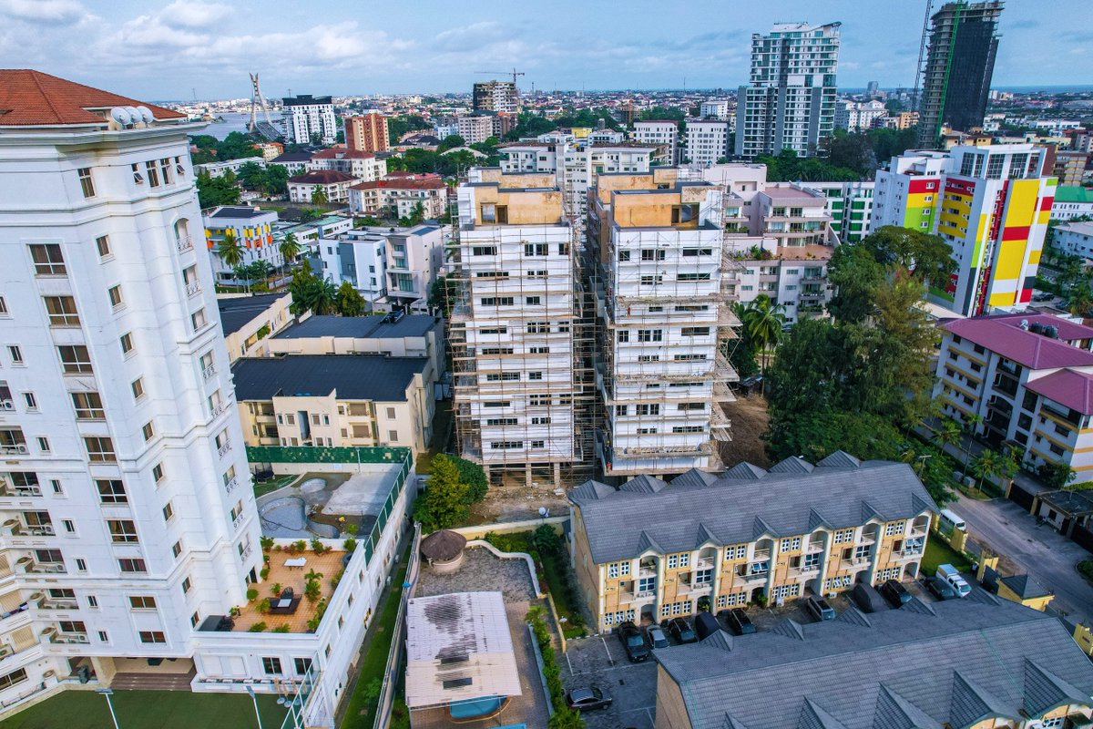 AyoCompany's tweet photo. Welcome to SkyVilla 🌇
A new standard of luxury living in one of Lagos’ most exclusive neighbourhoods.

SkyVilla features two elegant mid-rise towers with 12 spacious, 4-bedroom duplex units, designed for comfort, sophistication, and absolute privacy.

✨ https://t.co/e5hGCjKBi3