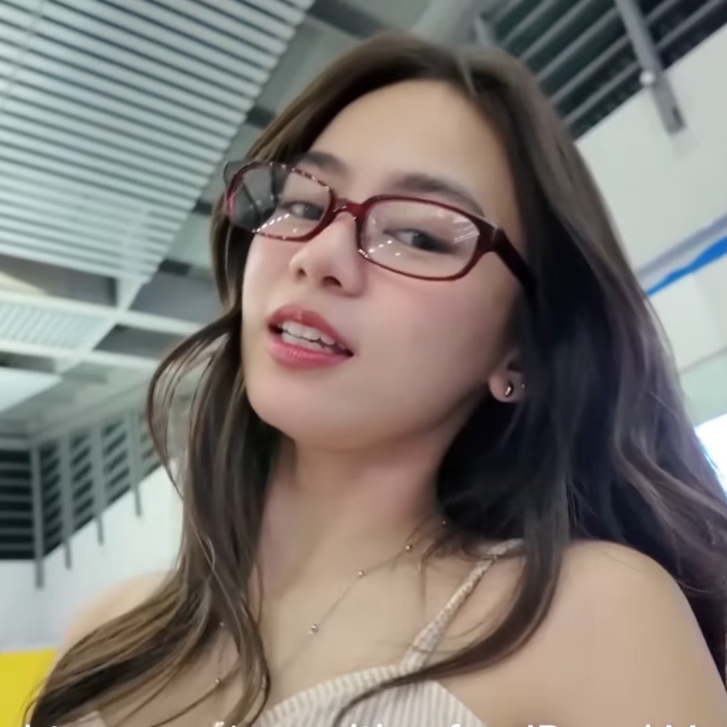 sol ౨ৎ tweet media