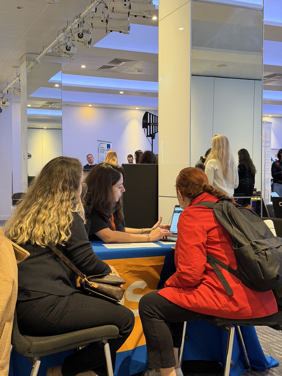 TopUnis's tweet image. Sharing a few snippets from our most recent QS Discover event in London.
Just so you know, the best study abroad decisions aren't made alone

Register for the nearest event to you today: eu1.hubs.ly/H0sZGFY0

#QSEvents #StudyAbroad #InternationalStudents