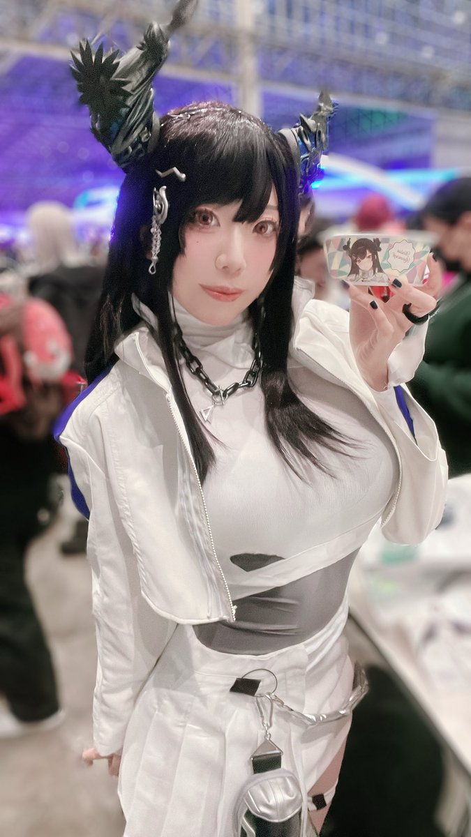 触手。 tweet media