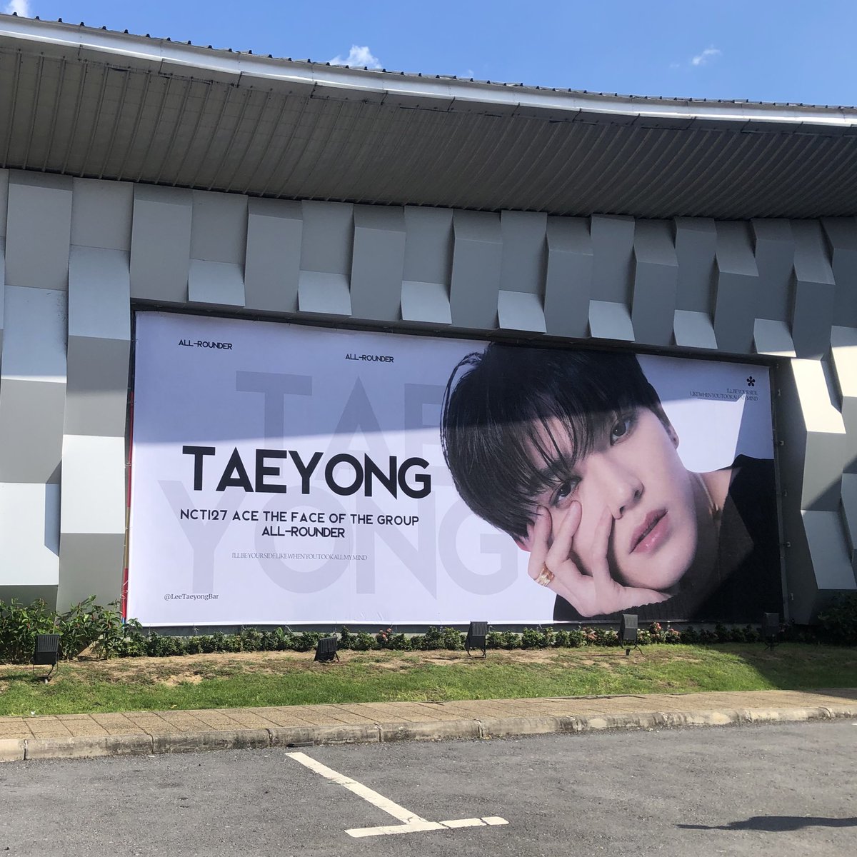 🍙 용용 tweet media
